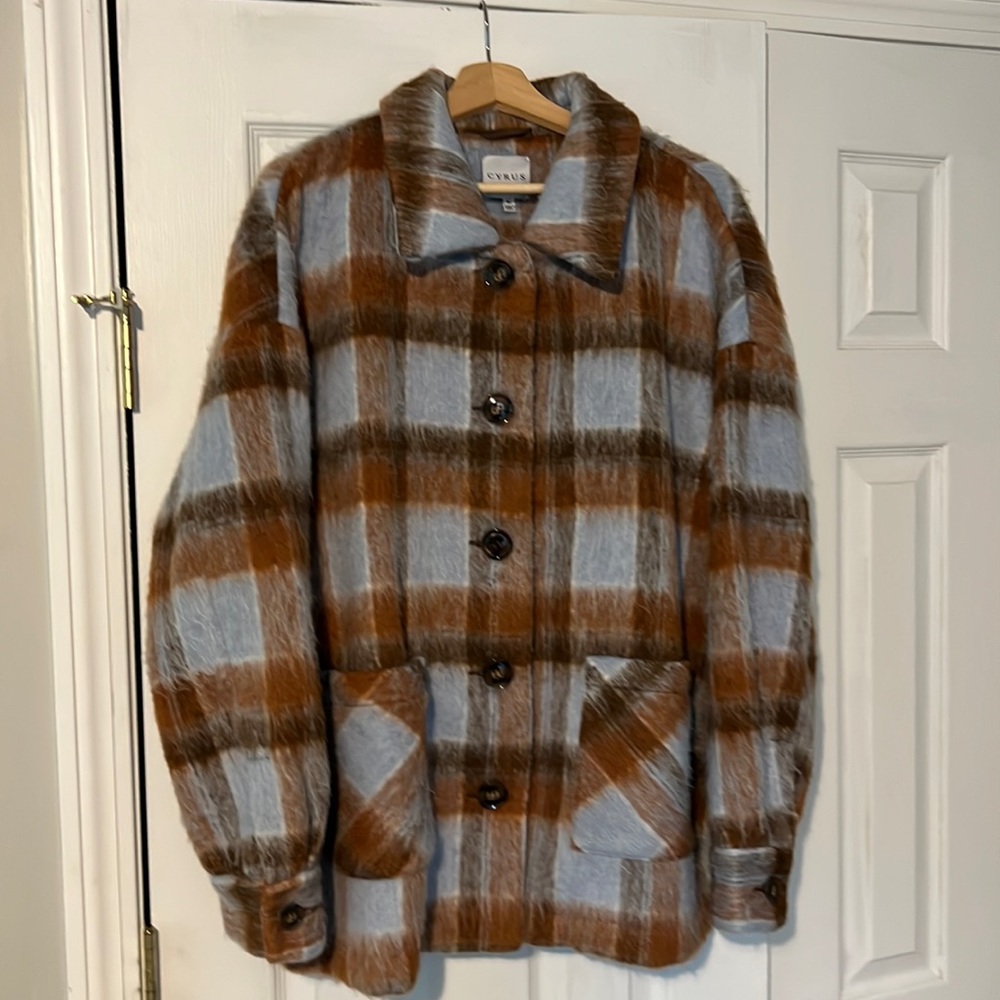 Women’s Cyrus XL Coat. Excellent condition